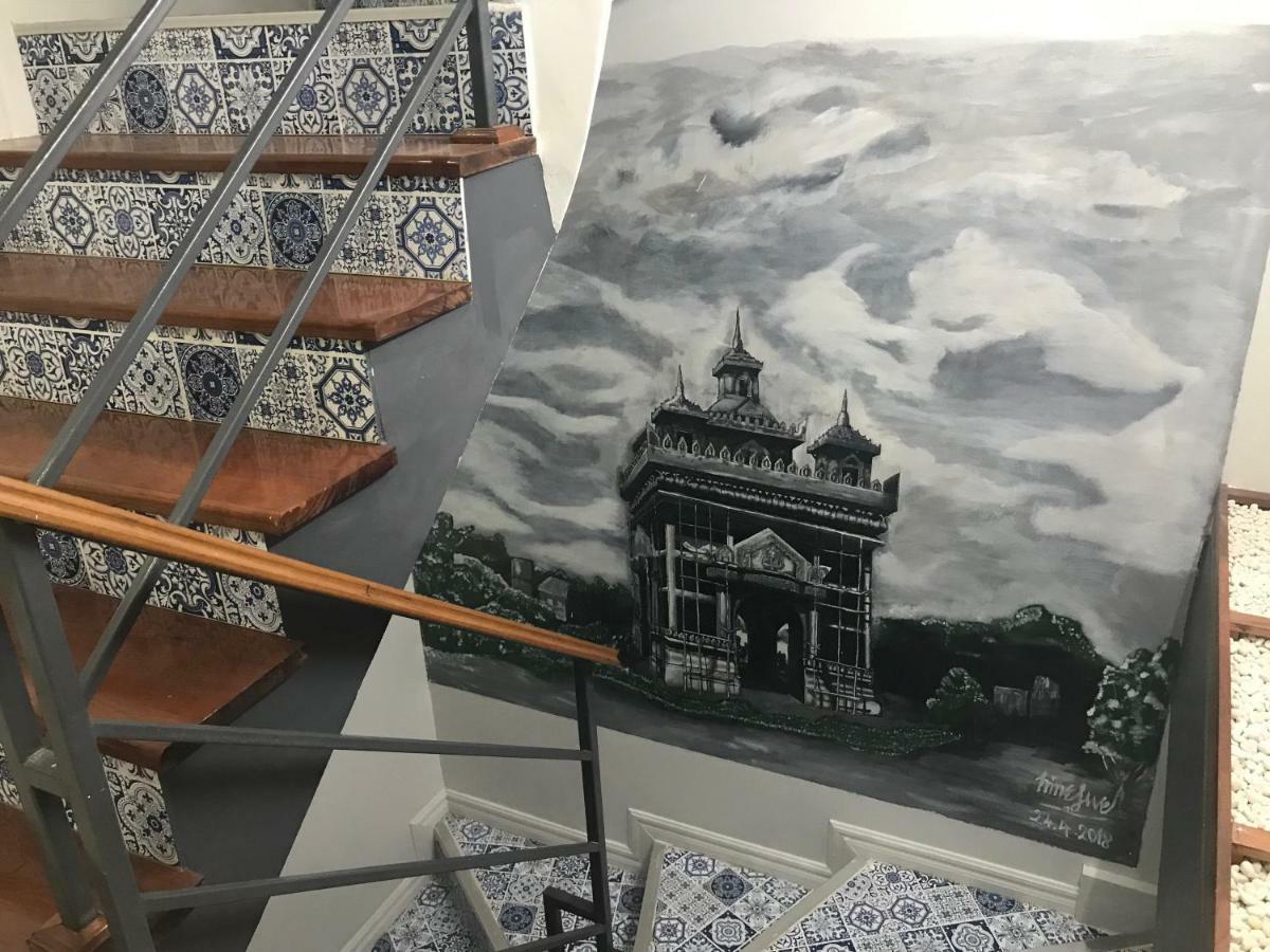Patuxay Place Vientiane Bagian luar foto