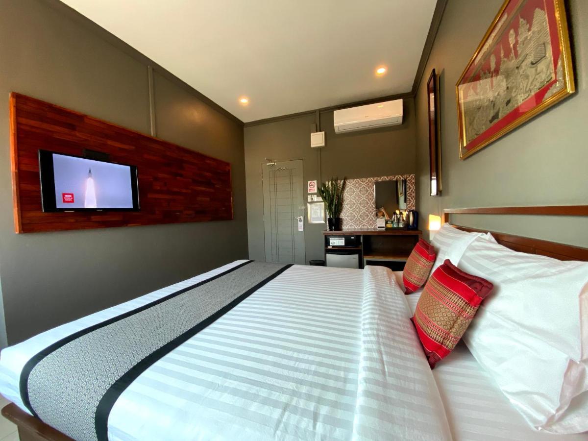 Patuxay Place Vientiane Bagian luar foto