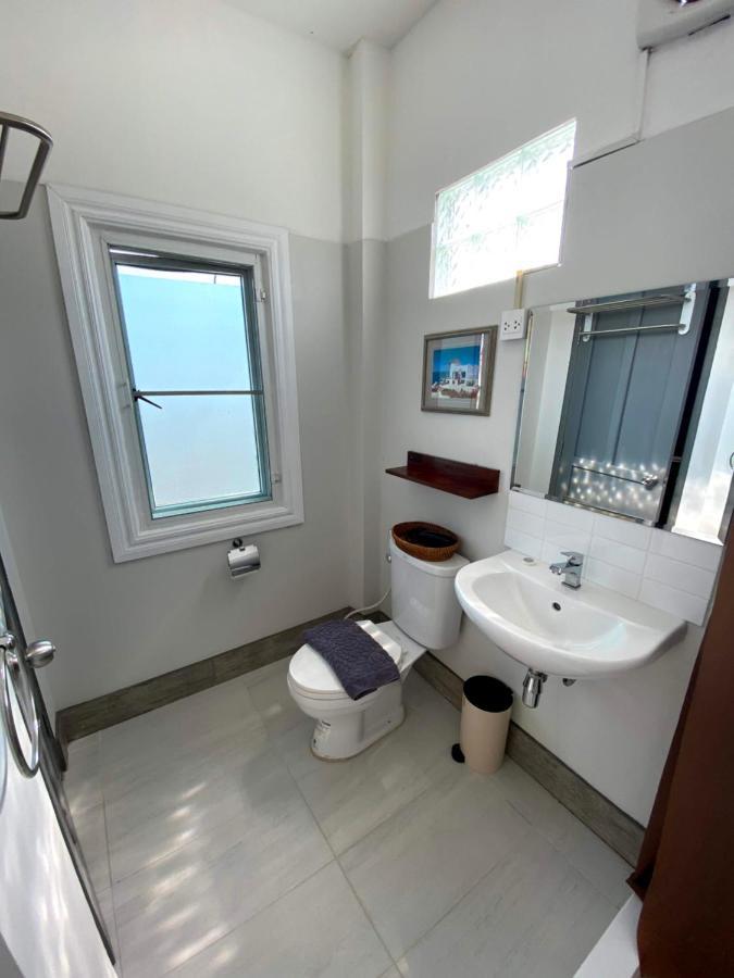 Patuxay Place Vientiane Bagian luar foto